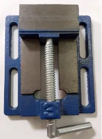 Foto 1 Catok - Ragum - Tanggem Bor Duduk 3" (75mm)