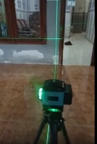 Foto 4 FDC Laser Level Self Leveling 8 Line 4D IP54