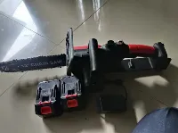 Foto 4 Chainsaw Gergaji Rantai Elektrik Mini 12 Inch 2 Baterai 358V Cordless Gergaji Pemotong Kayu Gergaji Cordless Gergaji
