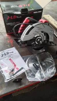 Foto 2 Circular Saw Mesin Gergaji Kayu 7inch JLD JD1853