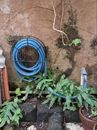 Foto 2 Besi Gantungan Selang  Tempat Selang Gulungan Selang Air