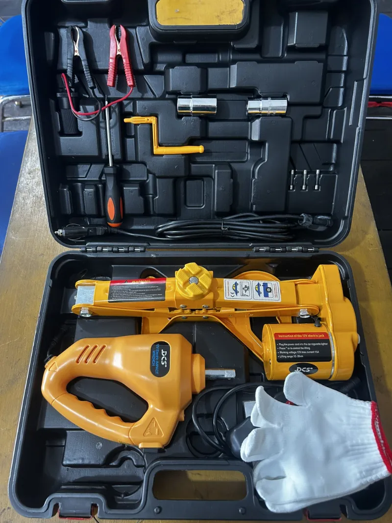 Jual Dongkrak Mobil Elektrik + Pembuka Baut dan Electric Jack for Car 2 Ton Di Samarinda — Lapak Perkakas