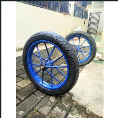 Jual Roda gerobak ring 17 sepasang roda + besi as Di Samarinda — Lapak Perkakas
